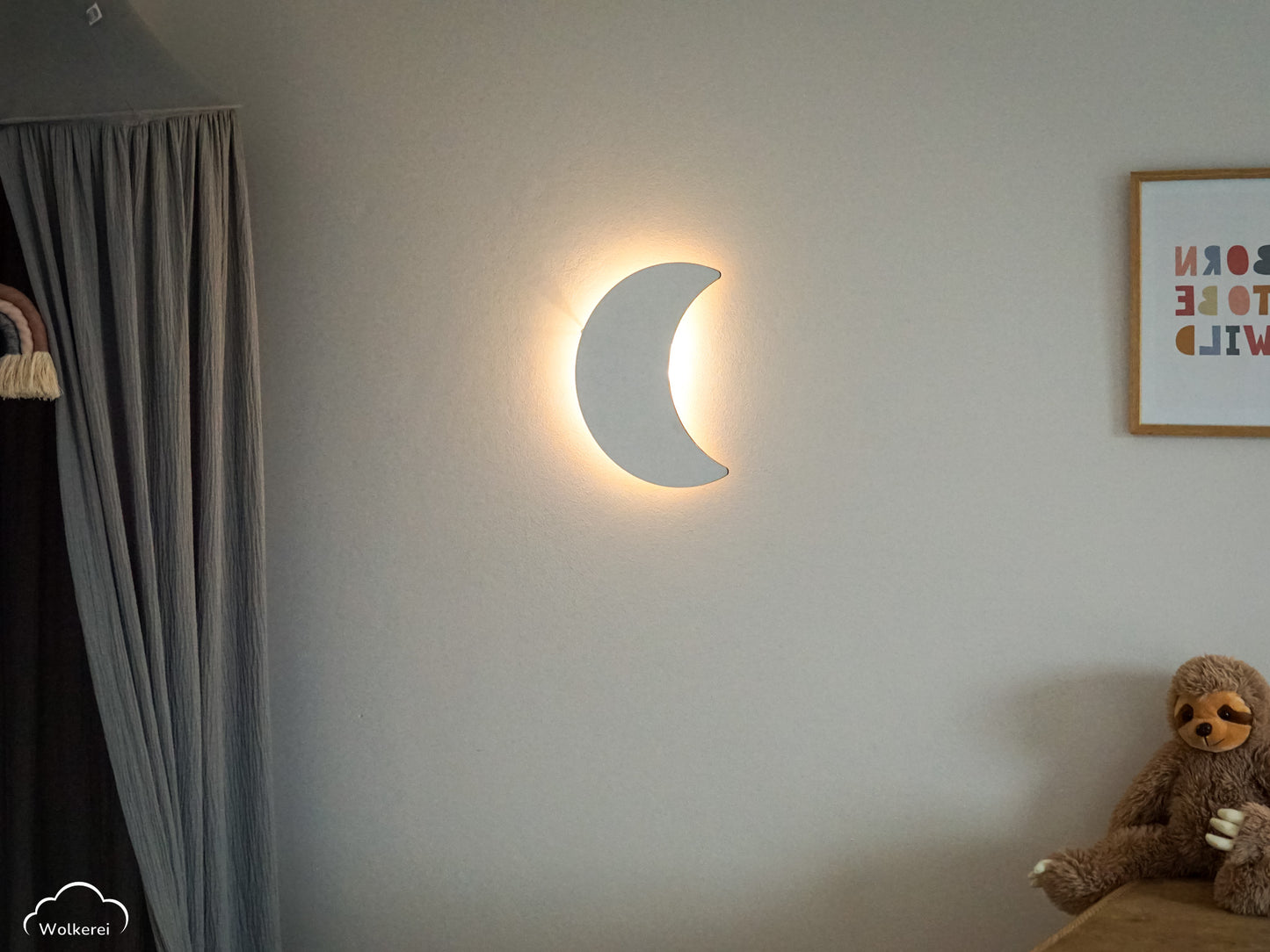 Mond "Maxi" Wandlampe für das Kinderzimmer aus Holz 30cm
