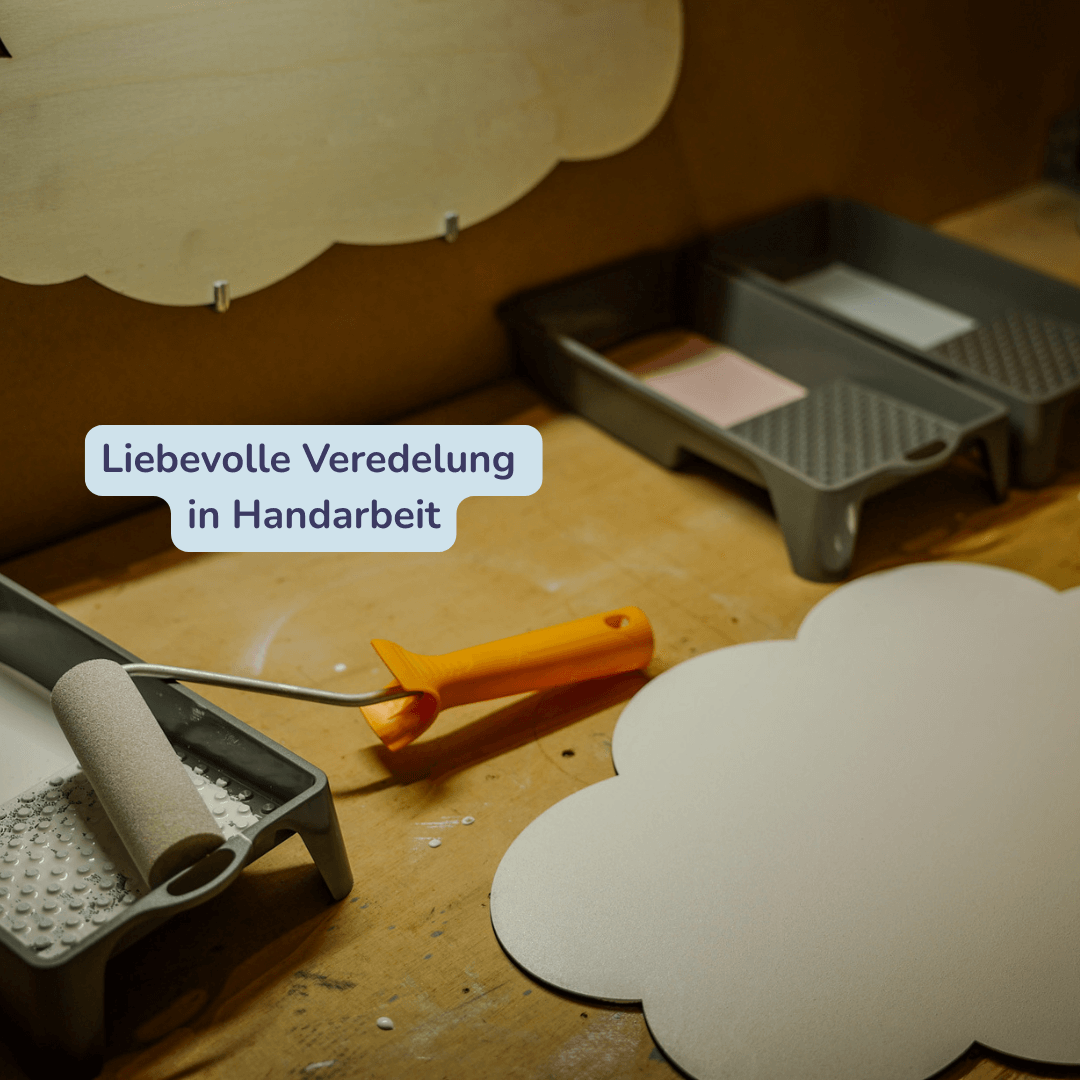 Wolke "Ava" Wandlampe für das Kinderzimmer aus Holz 45cm