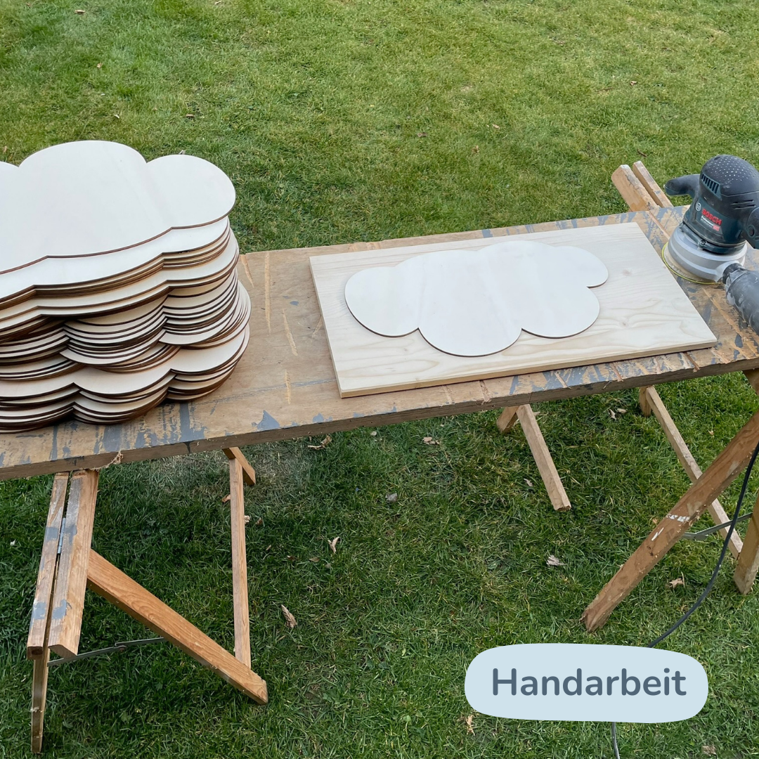 Mond "Maxi" Wandlampe für das Kinderzimmer aus Holz 30cm